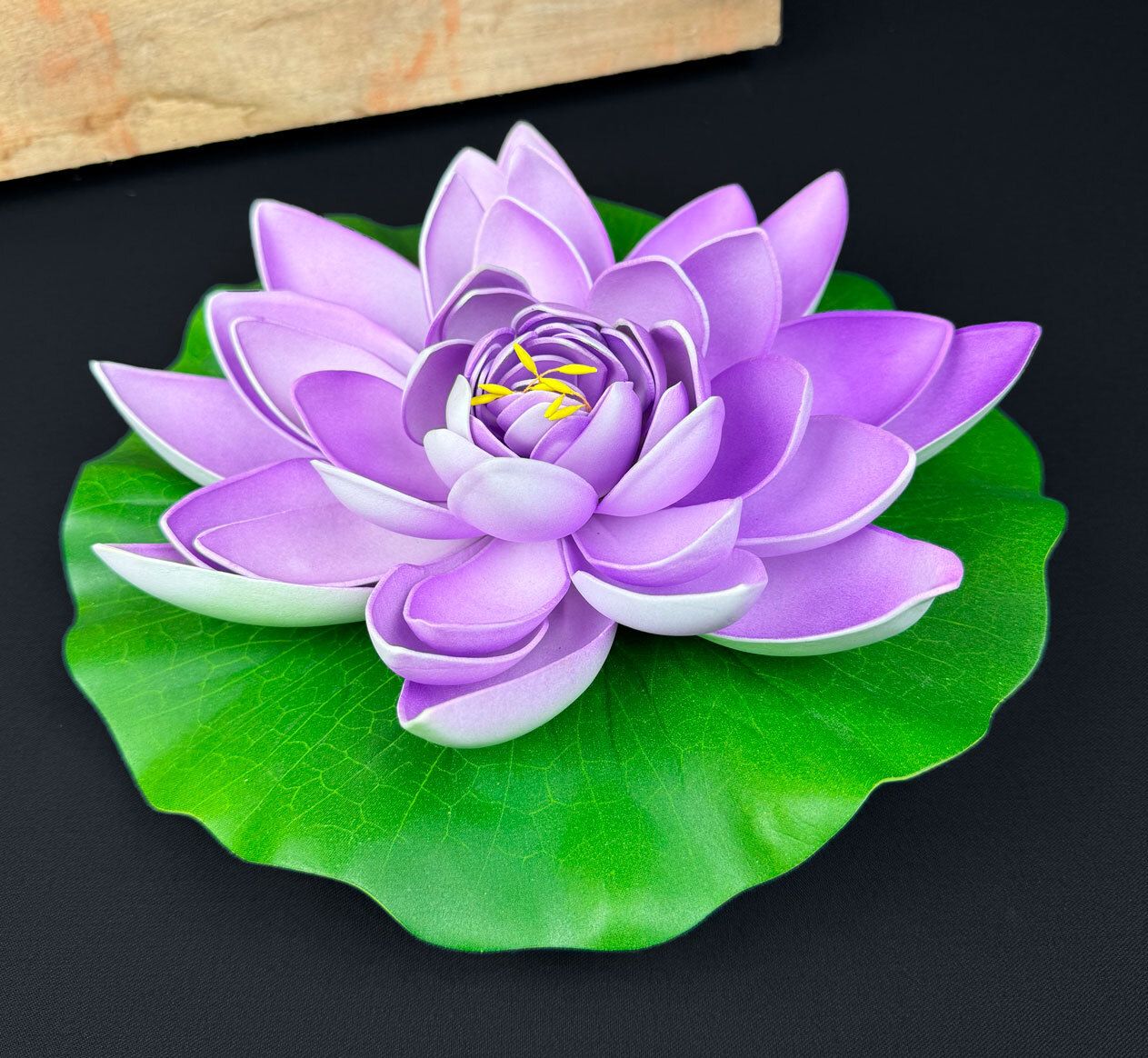Upea lumpeenkukka tekokukka, violetti