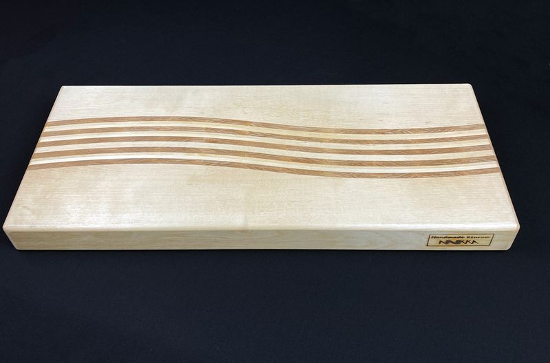 Upea tarjoilualusta / leikkuulauta 47 x 20cm