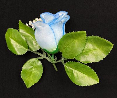 Sininen ruusu tekokukkapää