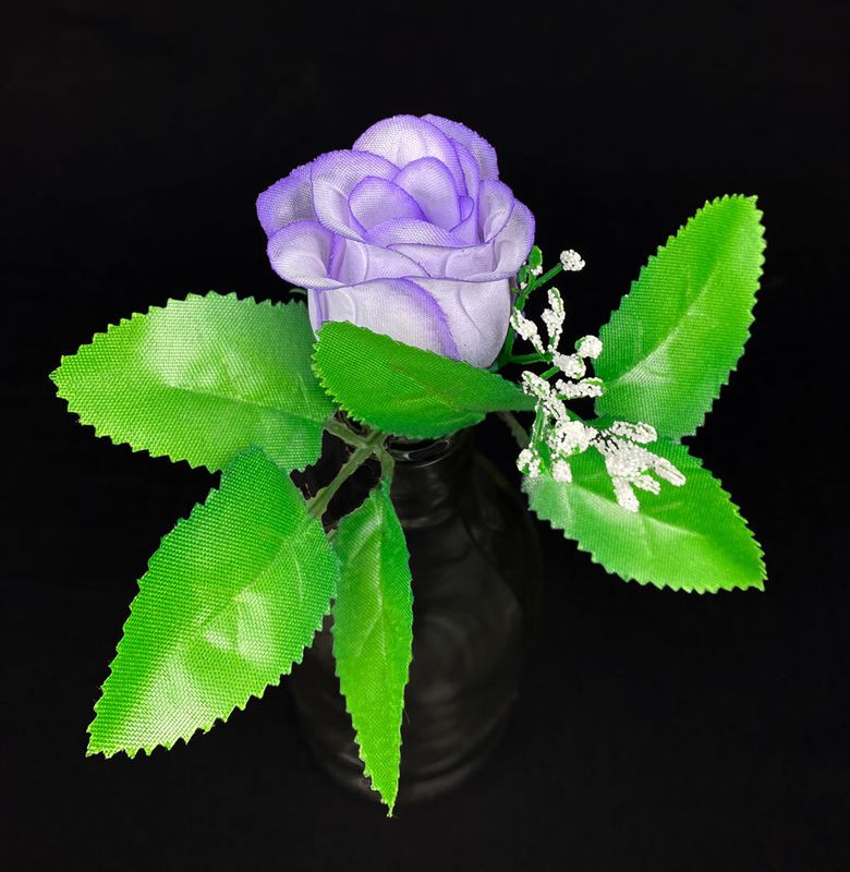 Ruusu nupussa tekokukkapää, violetti