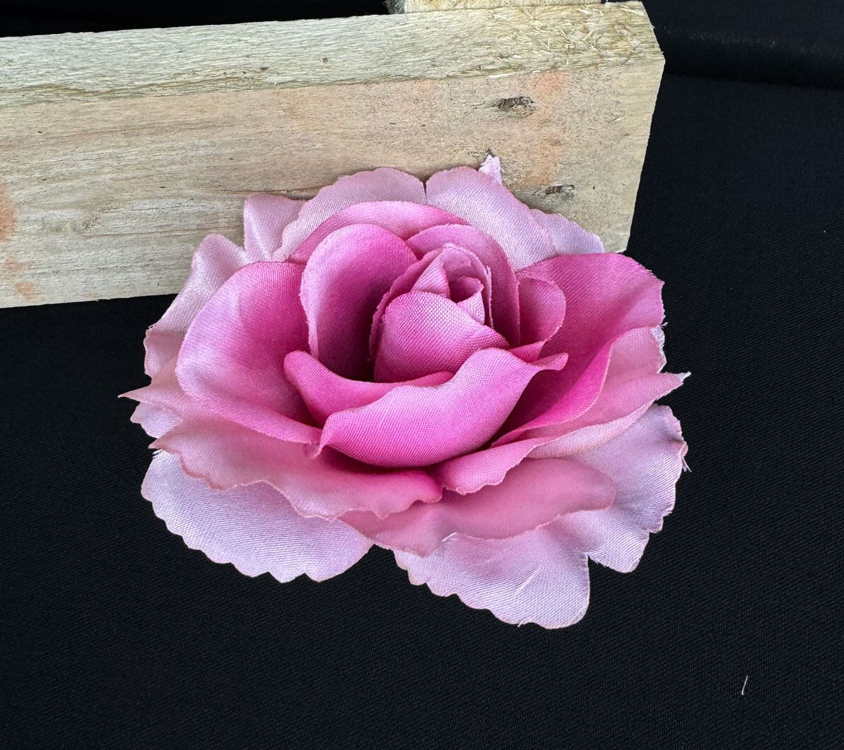 Ruusu tekokukkapää, viininpunainen/mauve