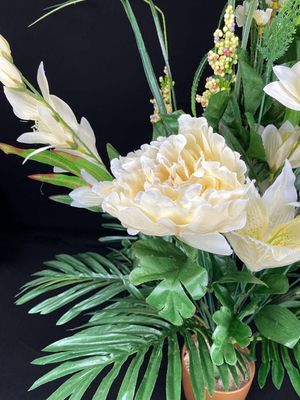 Silkkikukkakimppu, vaalea beige