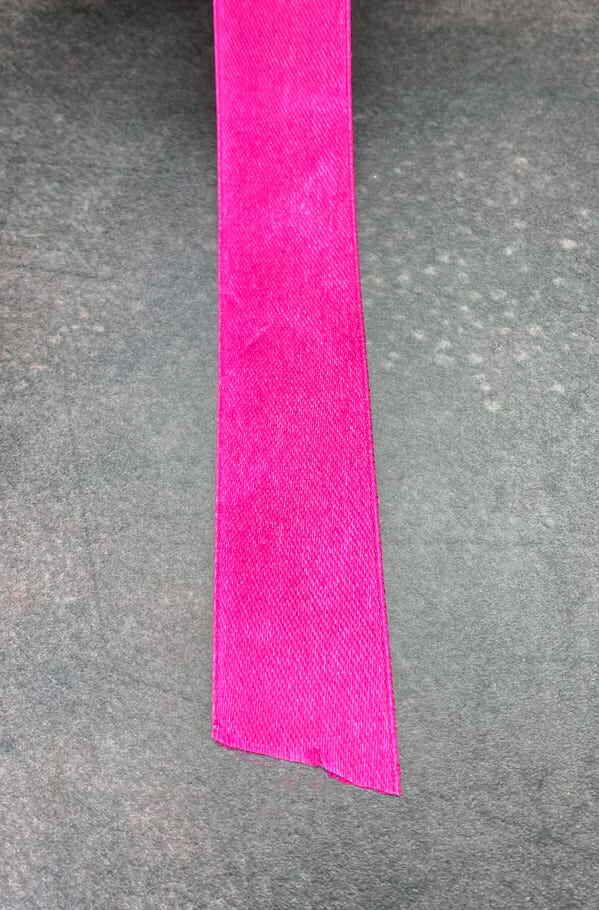 Satiininauha 25mm fuksia 1,5m