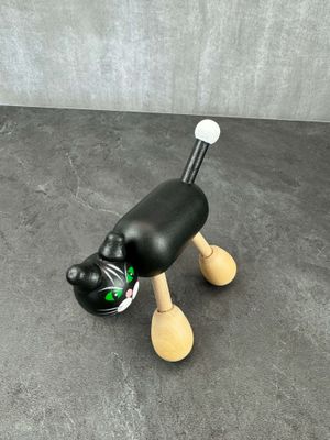 Puinen hierontakissa