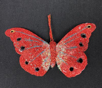 Punainen koristeperhonen, glitter