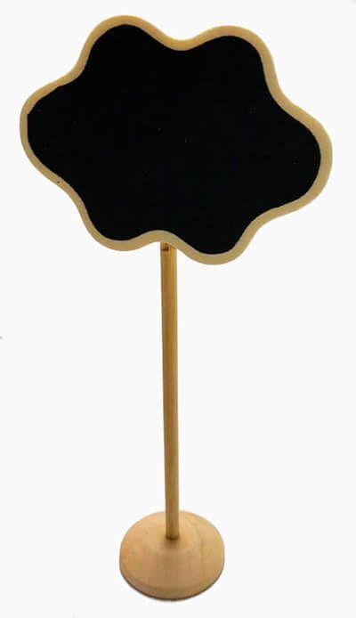 Liitutaulupilvi omalla jalustalla