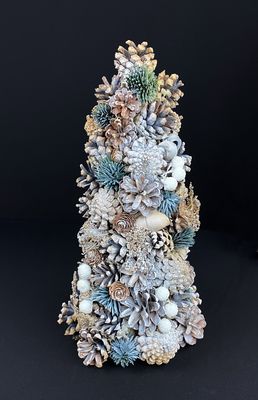 Koristekuusi luonnonkoriste 34cm