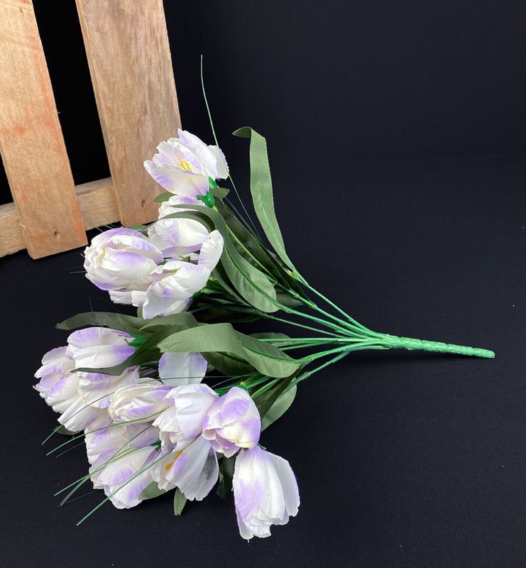 Krookus tekokukkakimppu, kerma/violetti