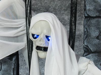Halloweenkoriste; kummitus vankilassa