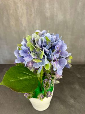 Hortensia tekokukka-asetelma, sininen