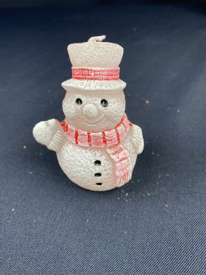Ihana lumiukkokynttilä