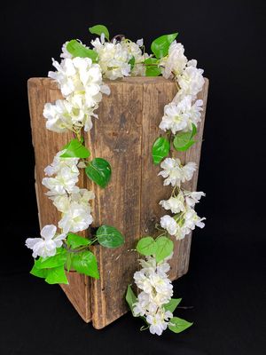 Azalea tekokukkaköynnös, kerma