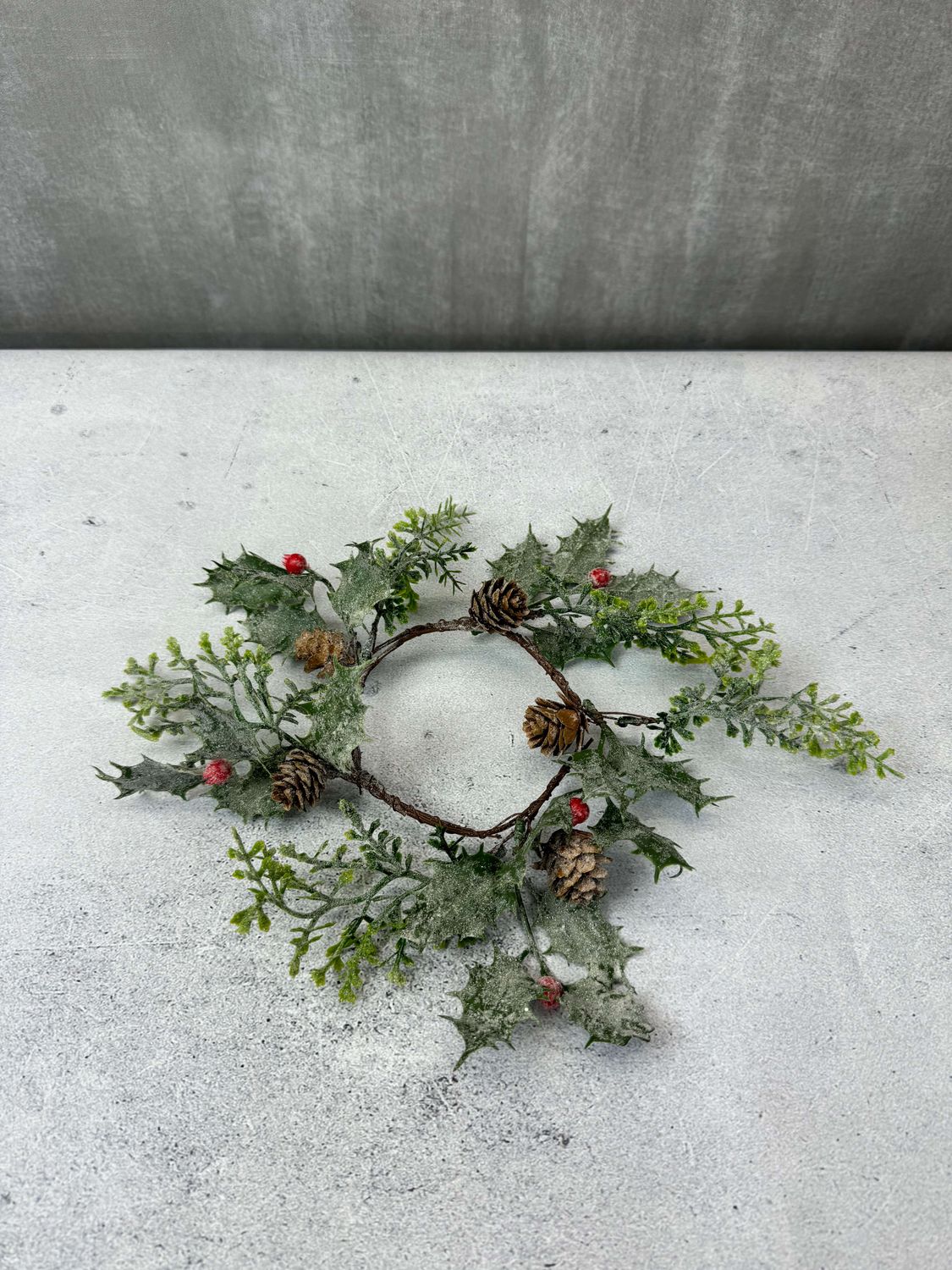 Kynttilämansetti / minikranssi, 25cm