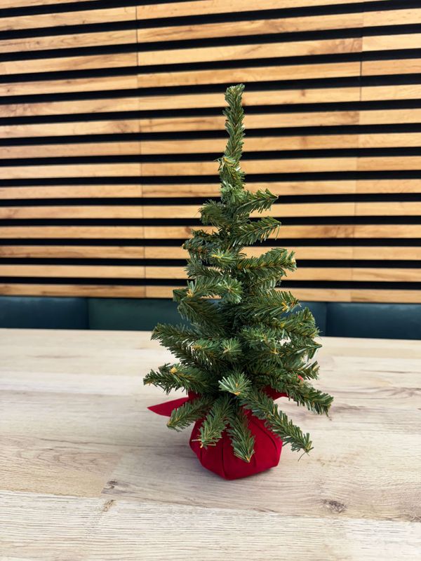 Pöytäkuusi tekokuusi 33cm