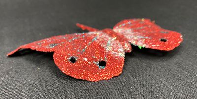 Punainen koristeperhonen, glitter