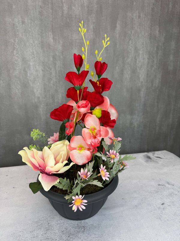 Tekokukat ruukussa, punainen/vaaleanpunainen