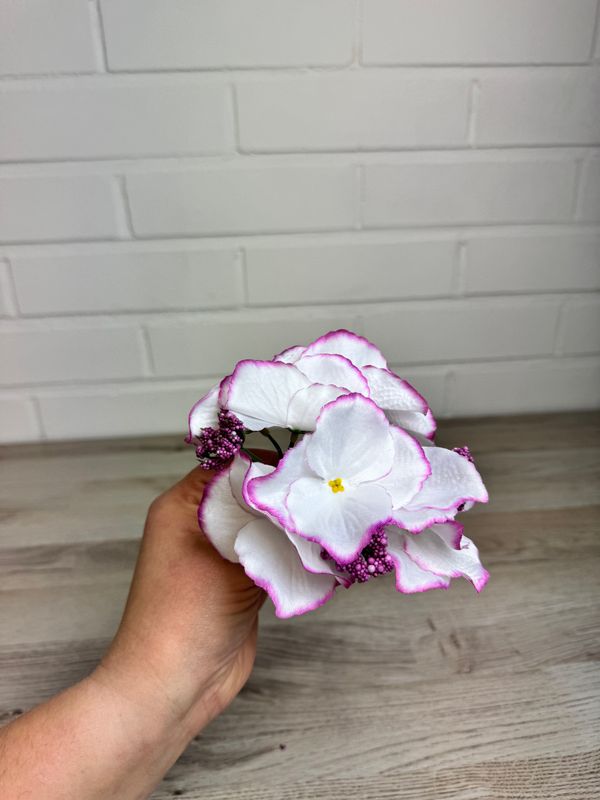 Hortensia kestokukkapää, valkoinen/viininpunainen Hortensia kestokukkapää, valkoinen/viininpunainen