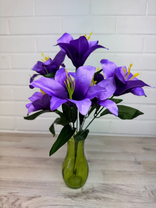 Lilja tekokukkakimppu violetti