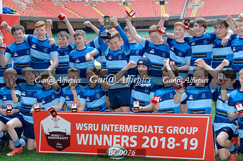 Ysgol Glantaf v  Ysgol y Gwyr