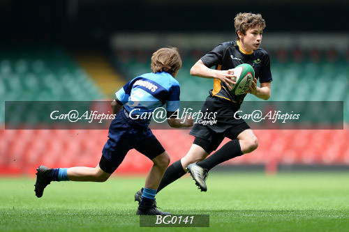 Ysgol Glantaf v  Ysgol y Gwyr