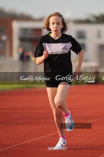 Carmarthen Harriers Inter School&#39;s Relay/800m Event