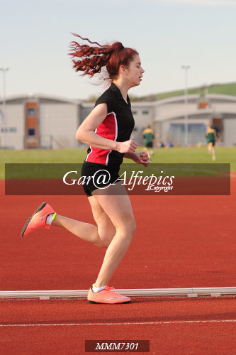 Carmarthen Harriers Inter School&#39;s Relay/800m Event