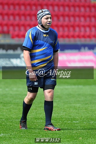 Ysgolion Merthyr v Ysgolion De Powys