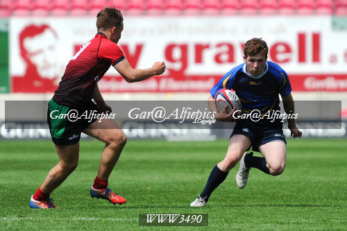Ysgolion Merthyr v Ysgolion De Powys