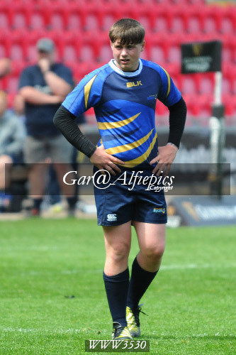 Ysgolion Merthyr v Ysgolion De Powys