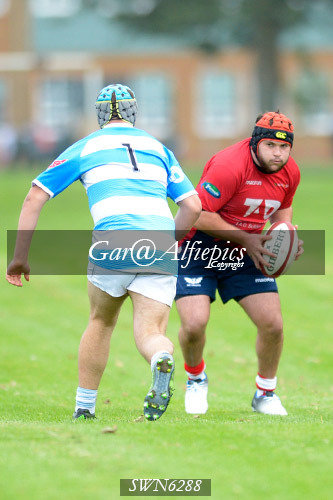 Coleg Sir Gar v Sir Benfro