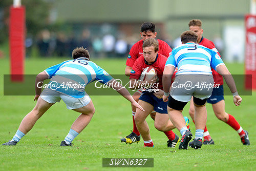Coleg Sir Gar v Sir Benfro
