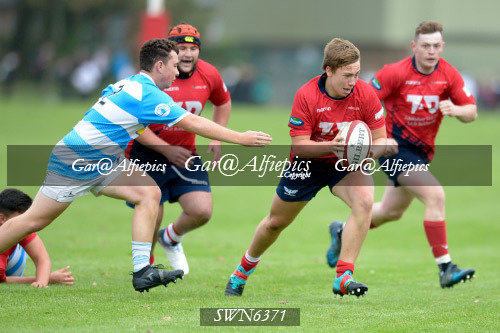 Coleg Sir Gar v Sir Benfro