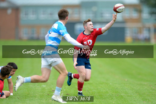 Coleg Sir Gar v Sir Benfro