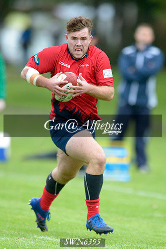 Coleg Sir Gar v Sir Benfro