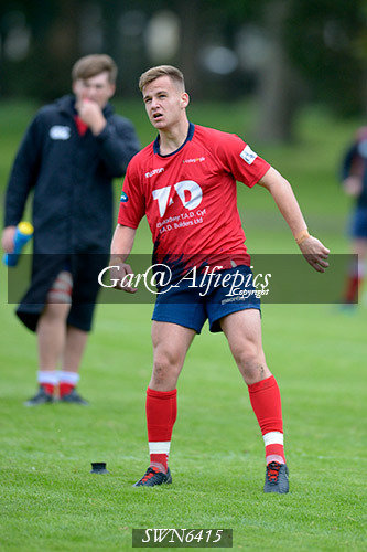 Coleg Sir Gar v Sir Benfro