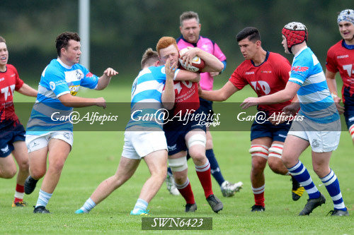 Coleg Sir Gar v Sir Benfro