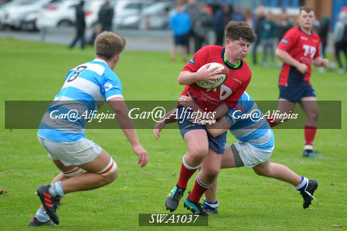 Coleg Sir Gar v Sir Benfro