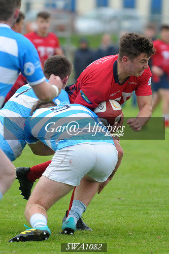 Coleg Sir Gar v Sir Benfro