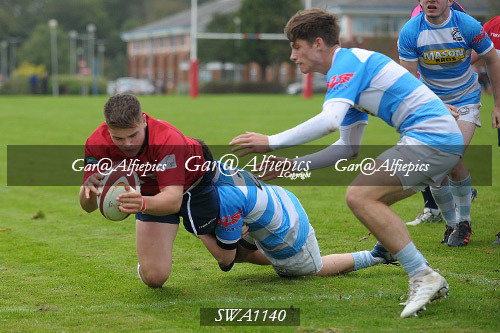 Coleg Sir Gar v Sir Benfro