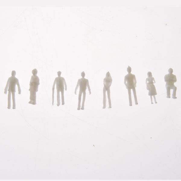 Non-colored plastic human figures for models 1:00 1,8cm height (20pcs)