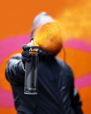 Flame Orange 600ml Graffiti Spray for Large Surface Coverage