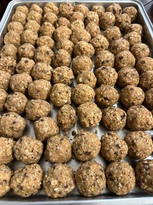 Peanut Butter Protein Bites (4 Packs of 4)