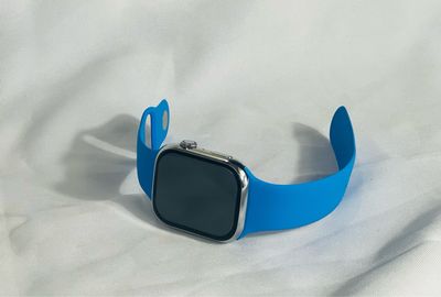 Smartwatch Serie 10 Negro con violeta 49MM