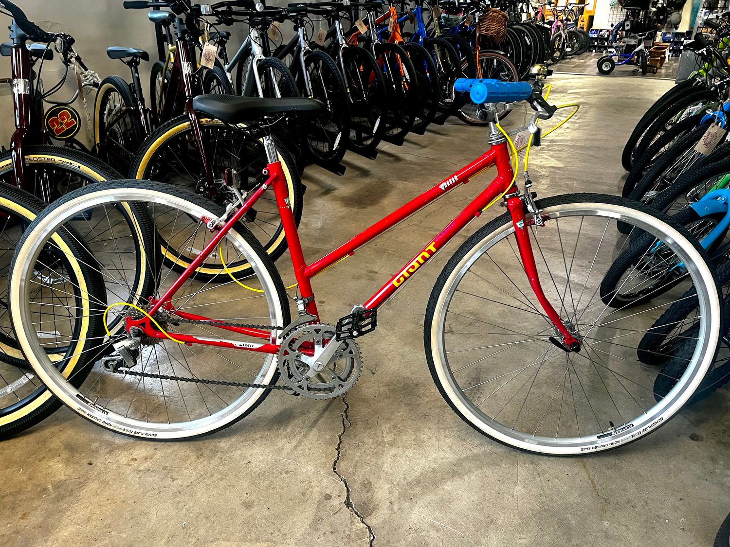 Used Giant Quasar, 19&quot;, Red