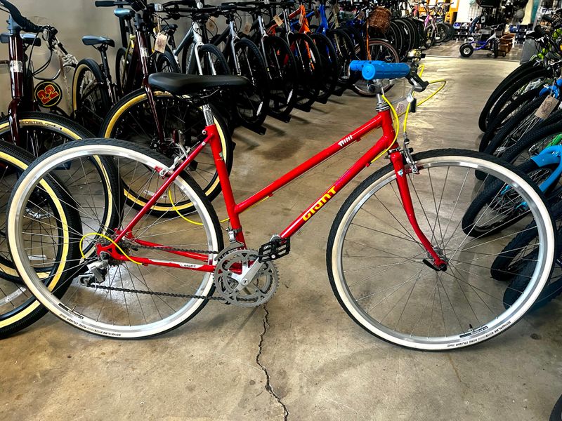 Used Giant Quasar, 19&quot;, Red