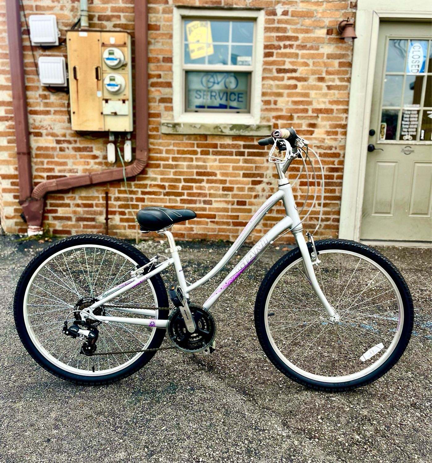 Used Giant Sedona ST, XS, Grey/purple