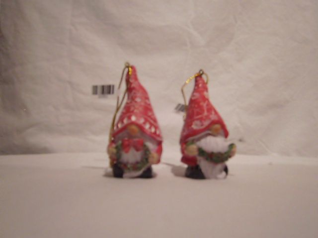 Ornament, Gnome- Fair Isle, Red w/Wreath 3"