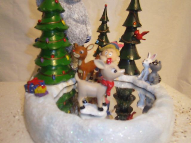Music Box, Rudolph Skate Pond 4 pc BO 9.25&quot;