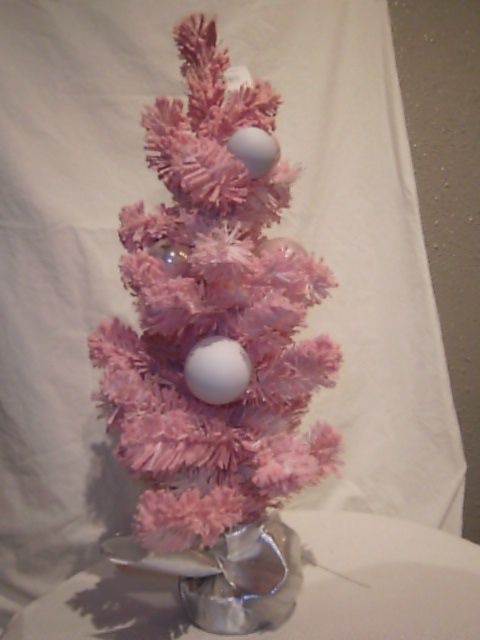 Tree, Pink Flocked w/silver &amp; pink balls 24"