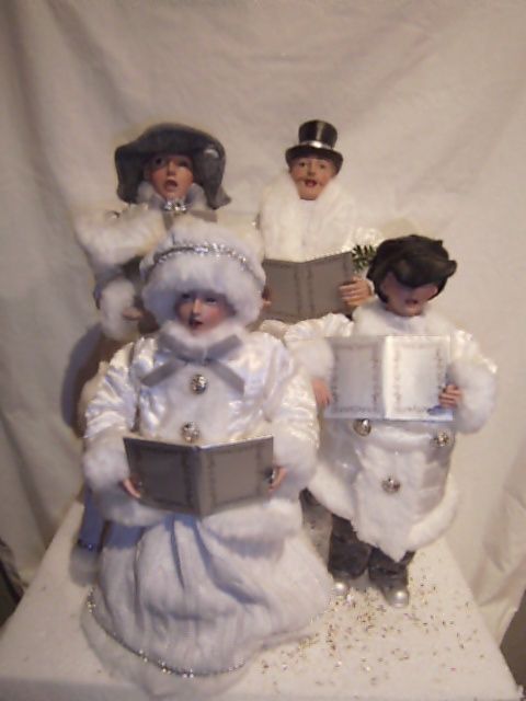 Carolers, White &amp; Black Resin &amp; Fabric, set/4